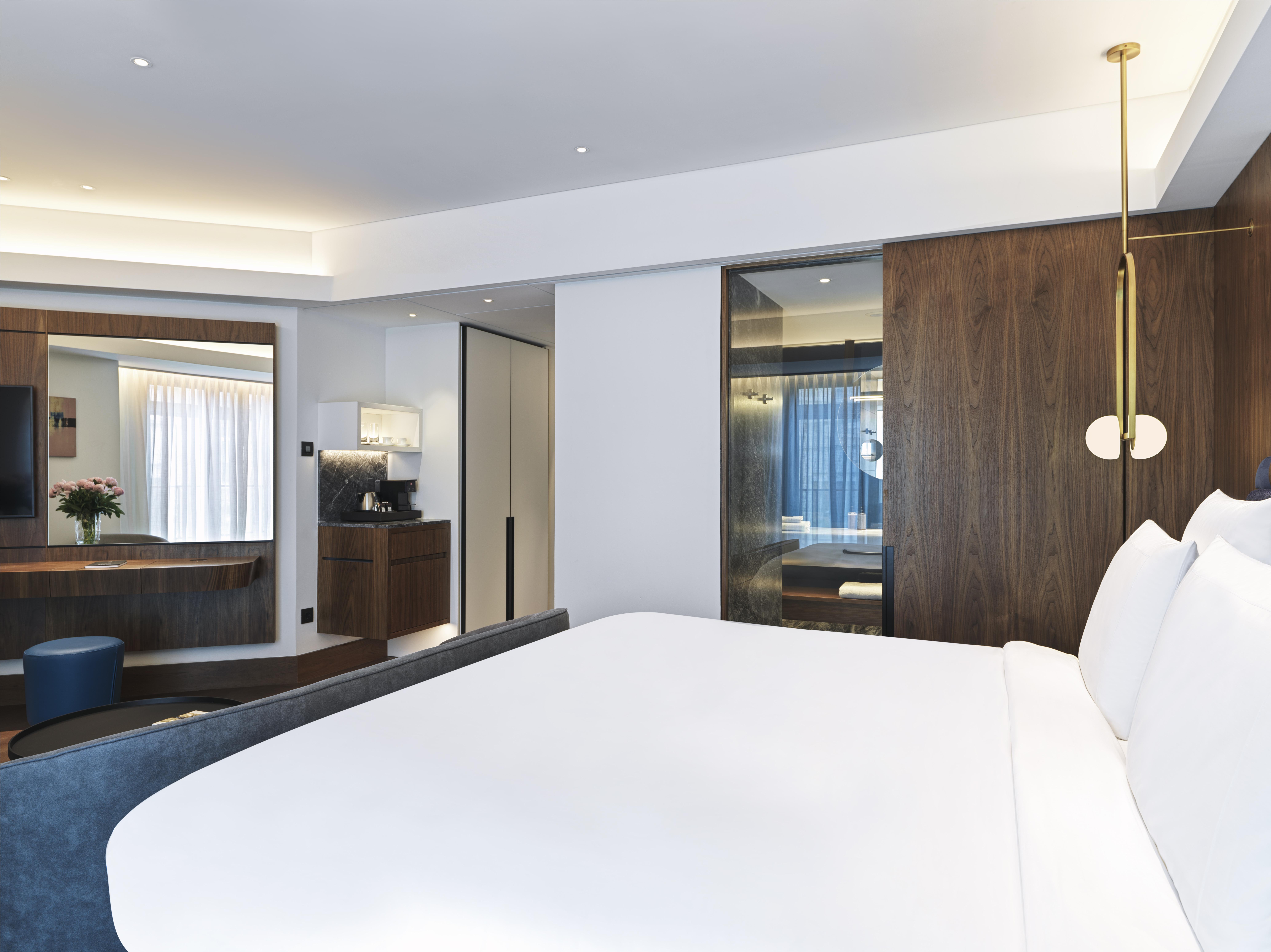 Athens Capital Center Hotel - Mgallery Collection Esterno foto A bedroom at the hotel